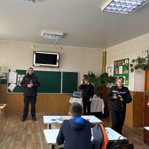 Angajații Inspectoratului General de Carabinieri au vizitat IPLT „Ion Creangă”, Soroca